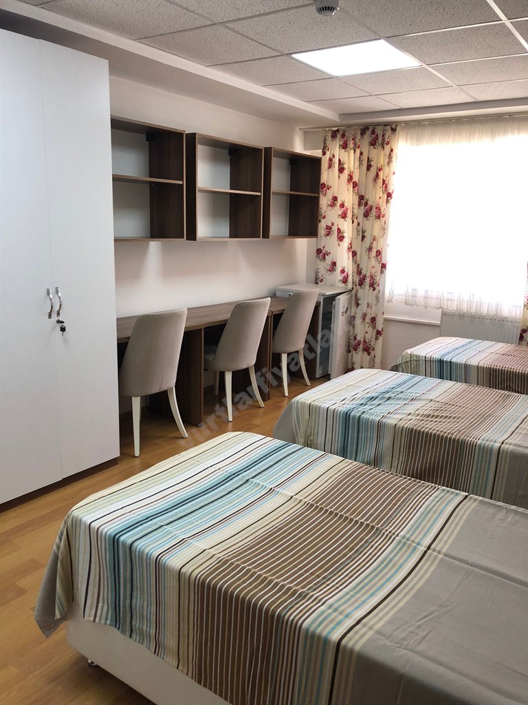 �nsan Vakf� Bornova K�z Yurdu
