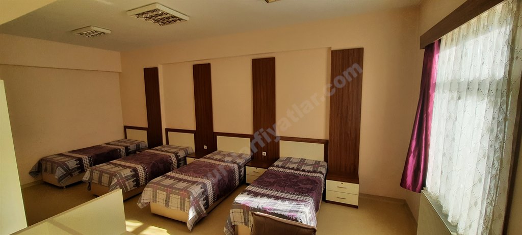 �nsan Vakf� S�heyla S�tk� Alp K�z Yurdu