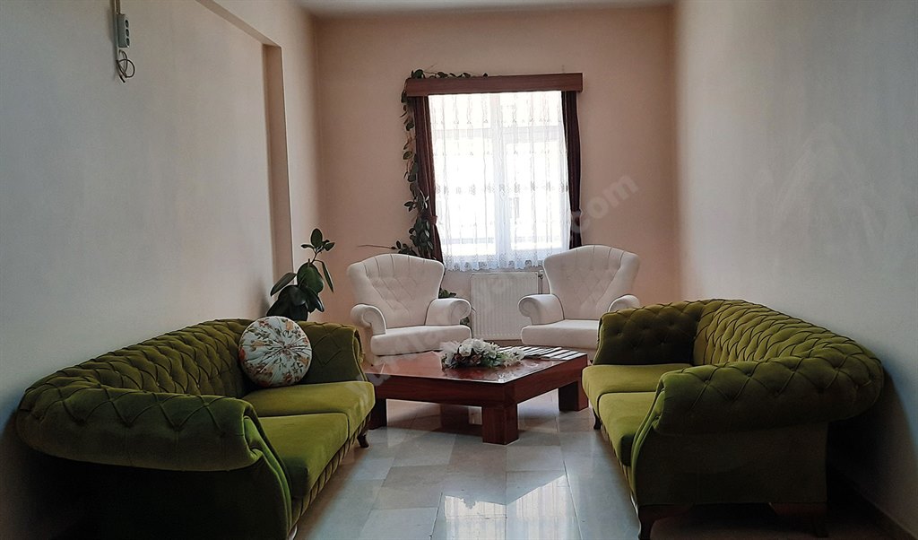 �nsan Vakf� S�heyla S�tk� Alp K�z Yurdu