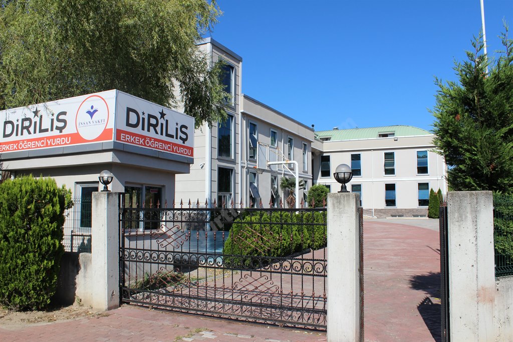 �nsan Vakf� Dirili� Erkek Yurdu