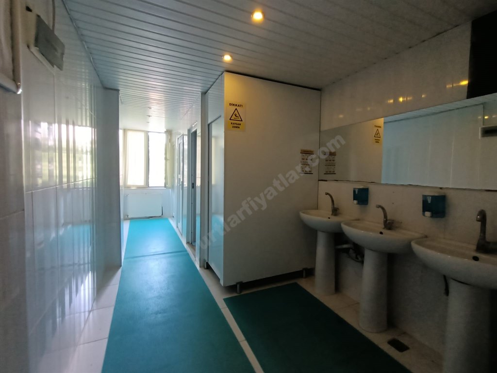 �nsan Vakf� Aksa K�z Yurdu