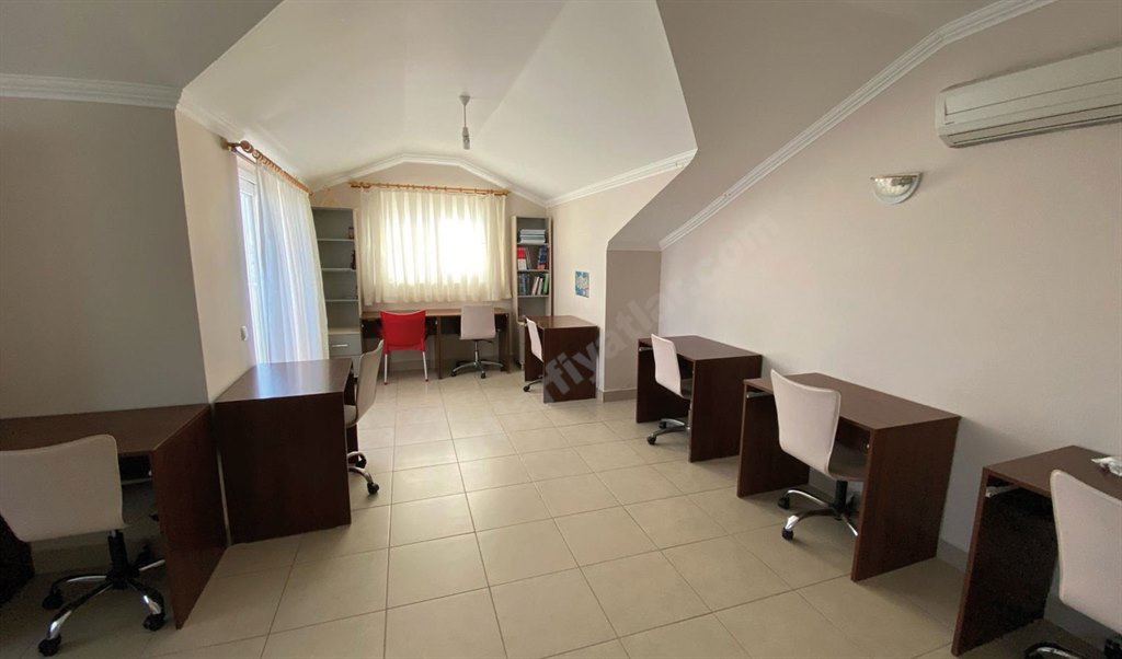 �nsan Vakf� Alanya K�z Yurdu