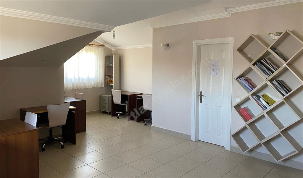 �nsan Vakf� Alanya K�z Yurdu