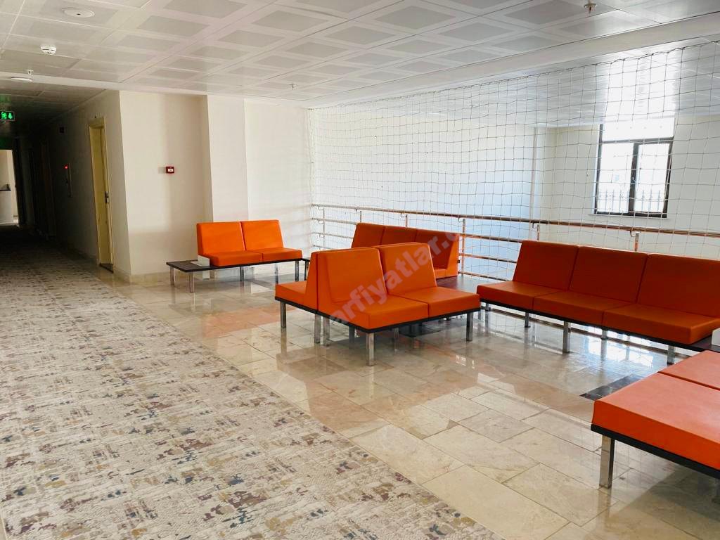 �nsan Vakf� Vera K�z Yurdu