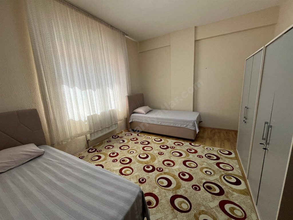 �nsan Vakf� Mavera K�z Yurdu - 