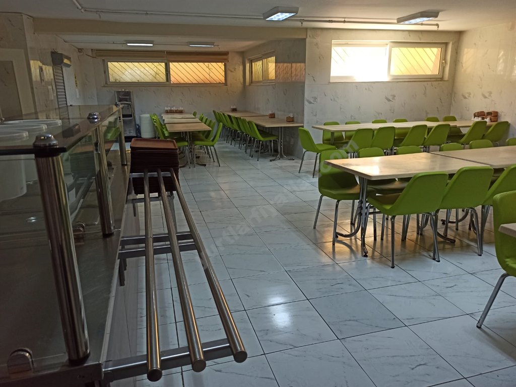 �nsan Vakf� Yediveren Erkek Yurdu 