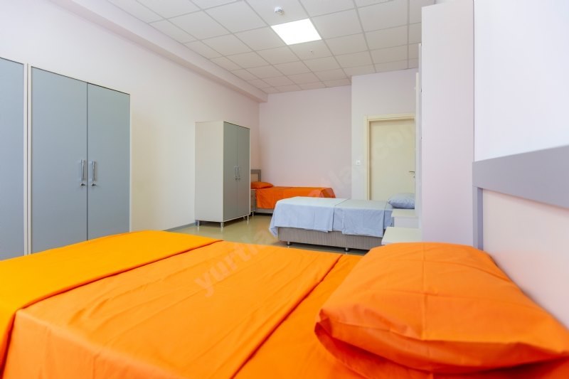 �nsan Vakf� Ramazan Karaalp K�z Yurdu