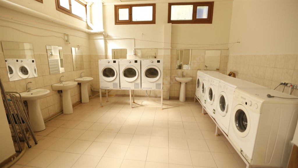 �nsan Vakf� Isparta Erkek Yurdu