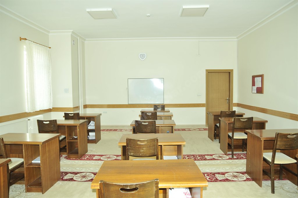 Bah�elievler Erkek ��renci Yurdu