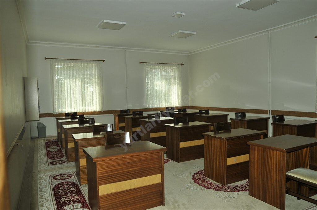 Bah�elievler Erkek ��renci Yurdu