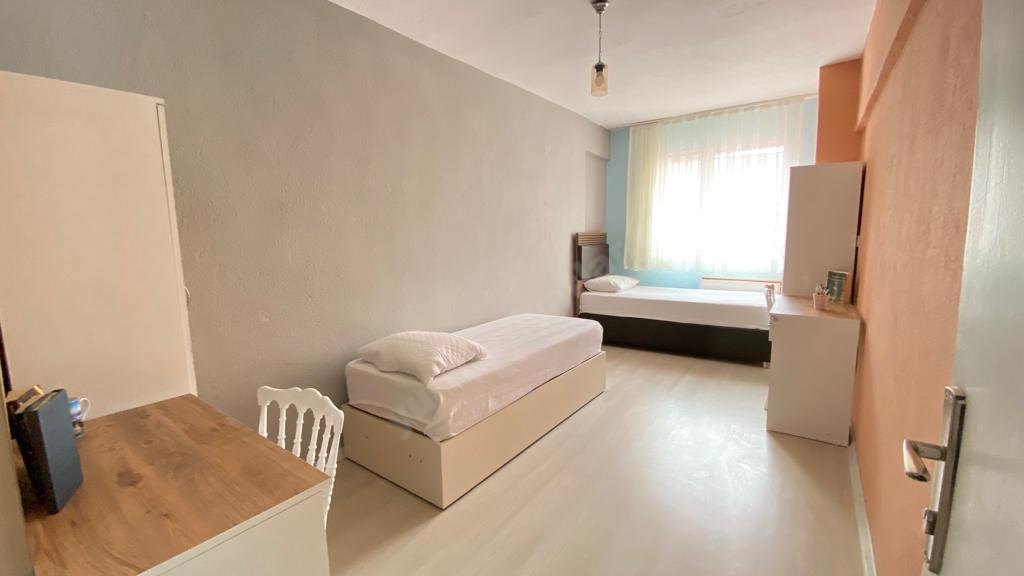 Altay Erkek ��renci Apart�