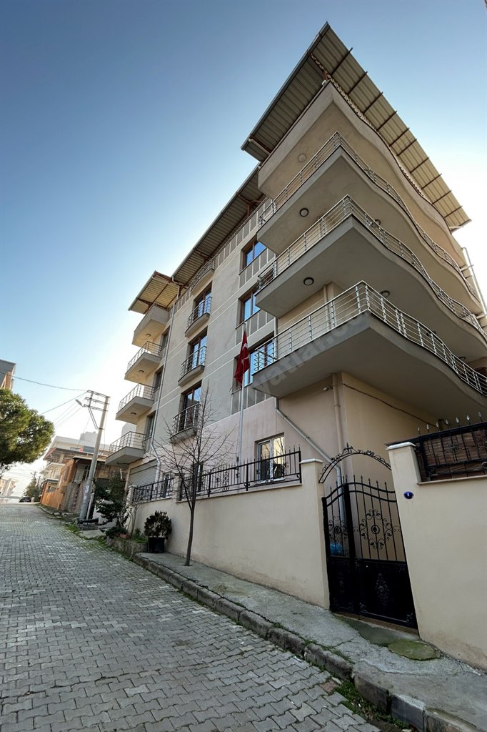 Modern Apart