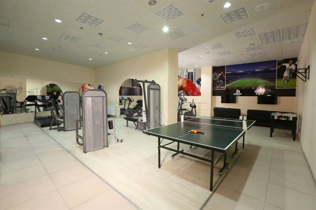 Ayy�ld�z Park Erkek ��renci Yurdu - Spor Salonu