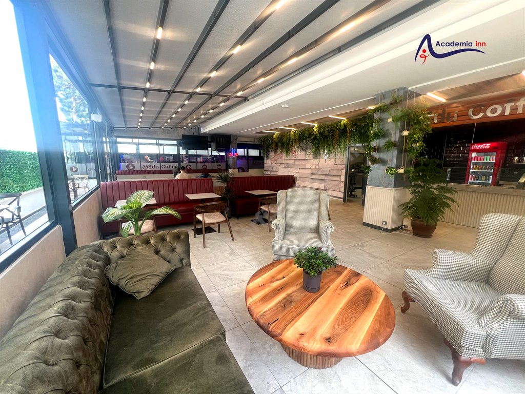 Academia Inn K�z Rezidans�