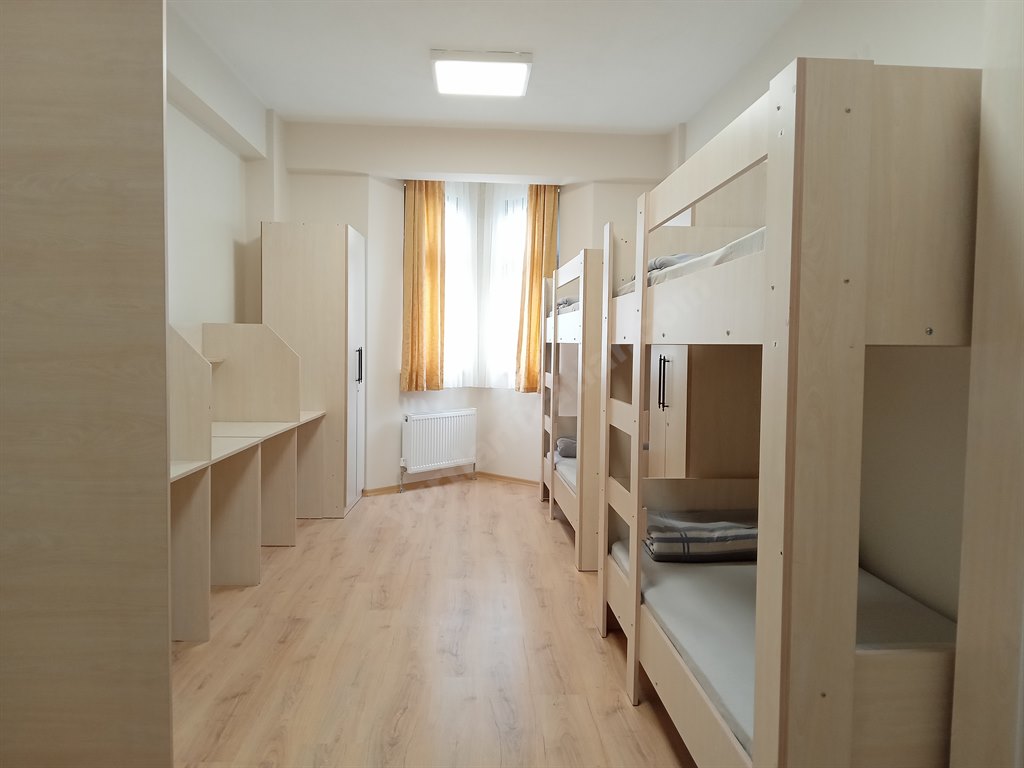 Tevfik �uka Erkek���renci�Yurdu - 4 Ki�ilik Oda
