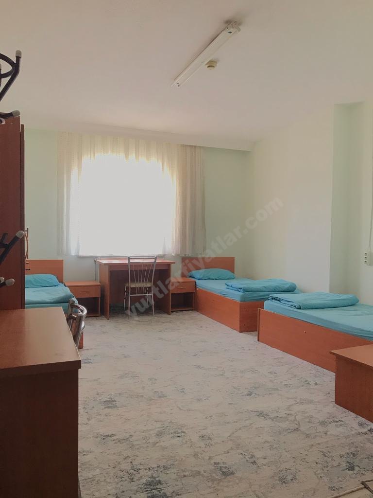 AGD Bosna Arifan Erkek Yurdu - 3 Ki�ilik Oda