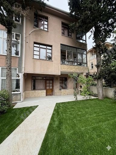 Villa Valide Bayan - D�� Cephe