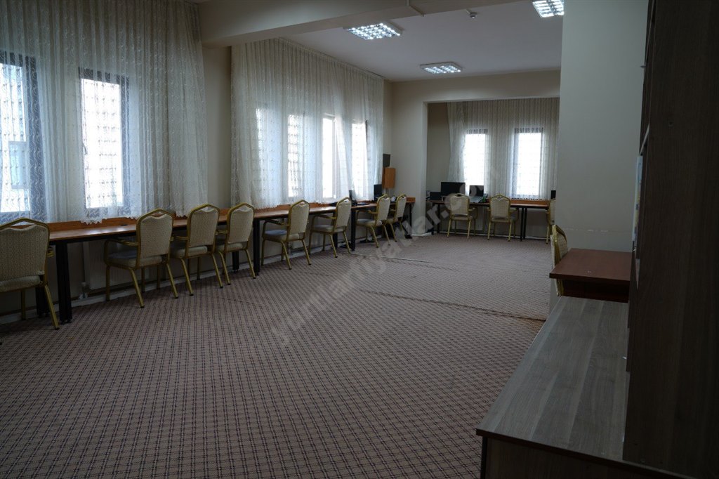 Ya�amkent Erkek Yurdu - Et�d Salonu