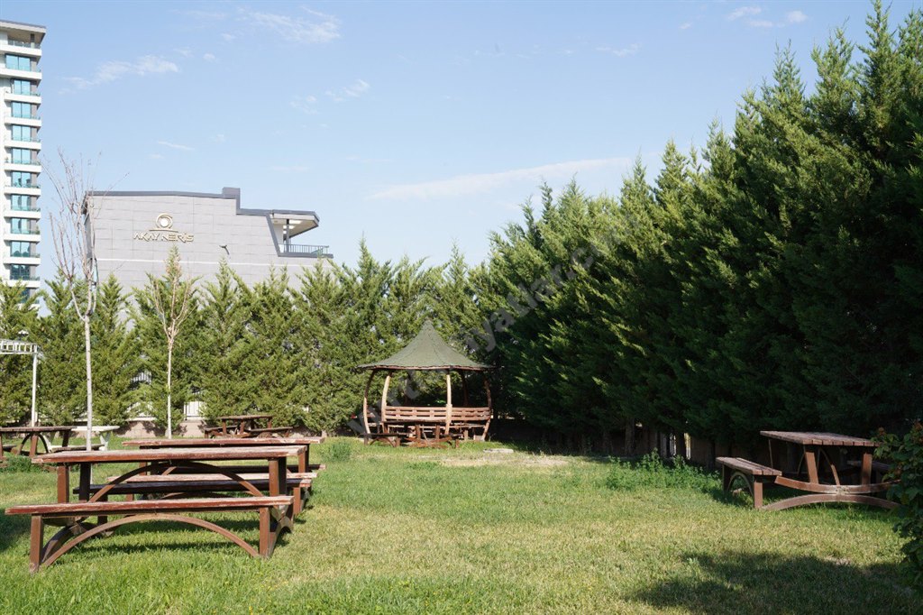 �zel Ya�amkent Erkek ��renci Yurdu - Bah�e