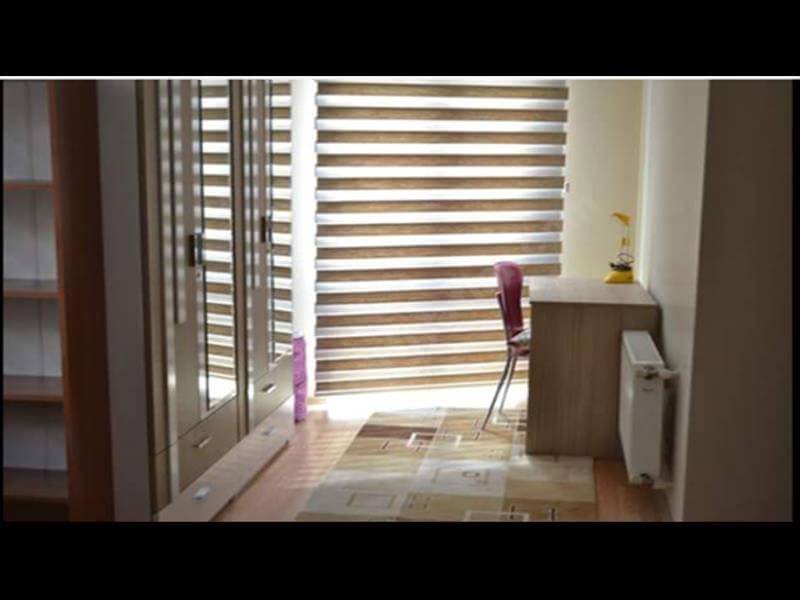 Dream K�z Apart