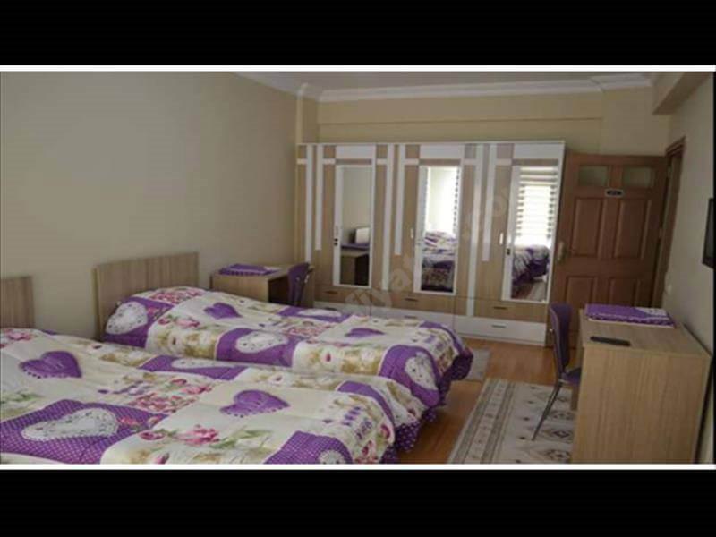 Dream K�z Apart