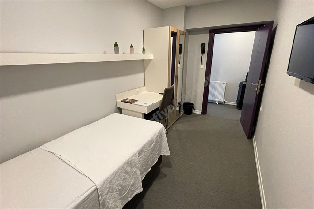 Ey�bo�lu K�z ��renci Yurdu