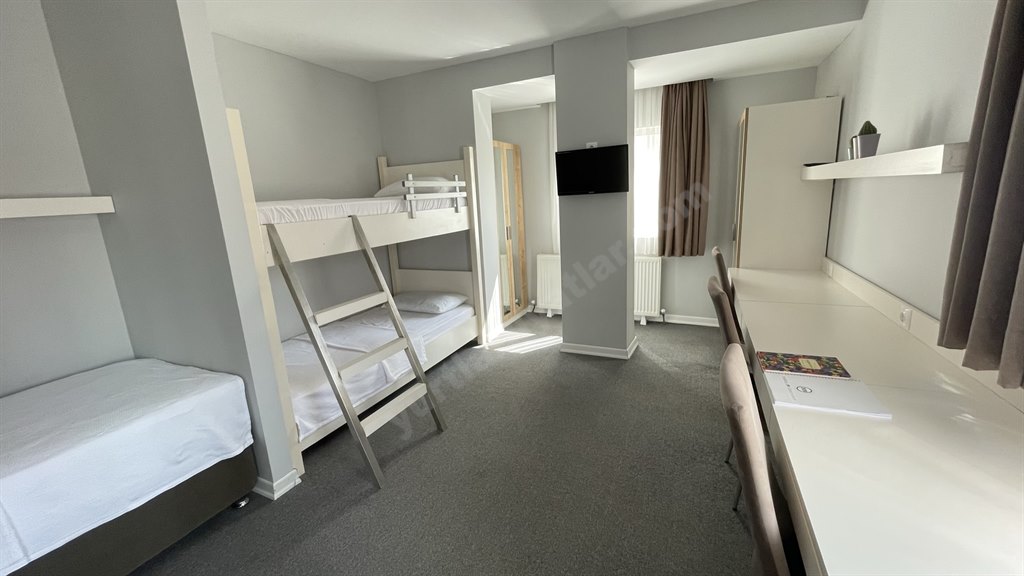 Ey�bo�lu K�z ��renci Yurdu