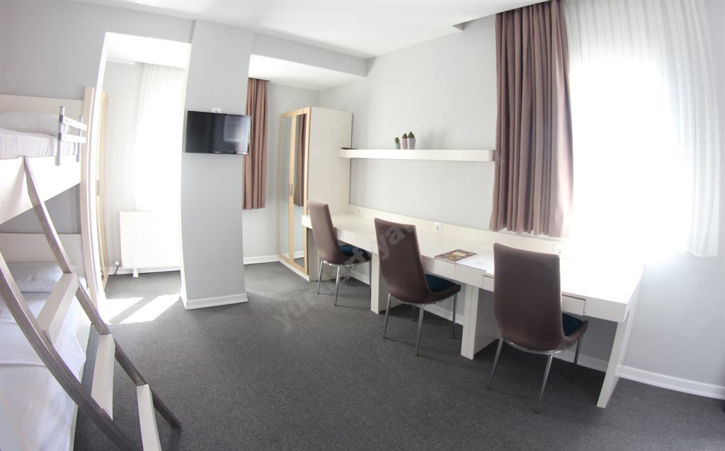 Ey�bo�lu K�z ��renci Yurdu