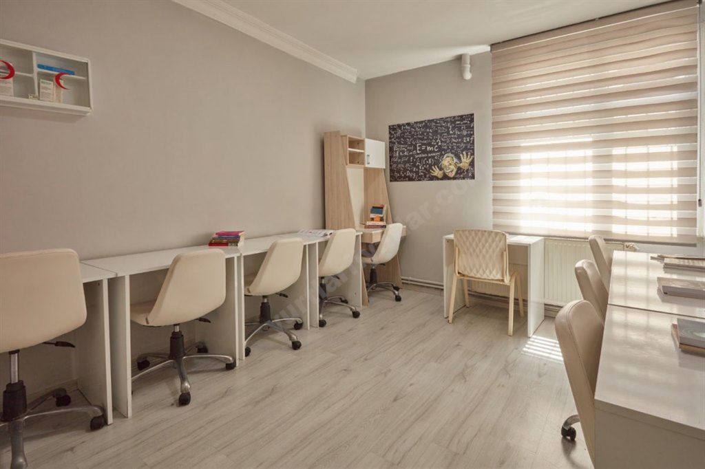 Sabiha Han�m Be�ikta� Erkek ��renci Yurdu