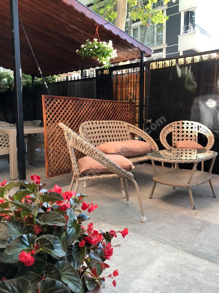 Bah�elievler Sandal K�z ��renci Yurdu - Bah�e