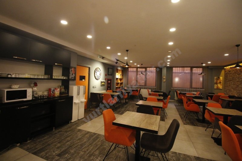 Bah�elievler �zel Sandal K�z ��renci Yurdu