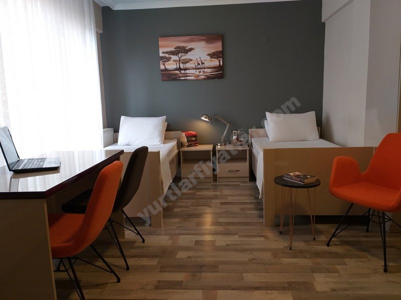 Bah�elievler �zel Sandal K�z ��renci Yurdu