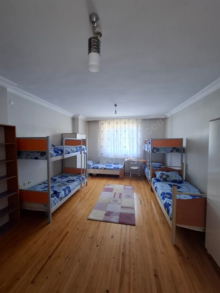 Konya Meram Arifan K�z Yurdu - 6 Ki�ilik Oda