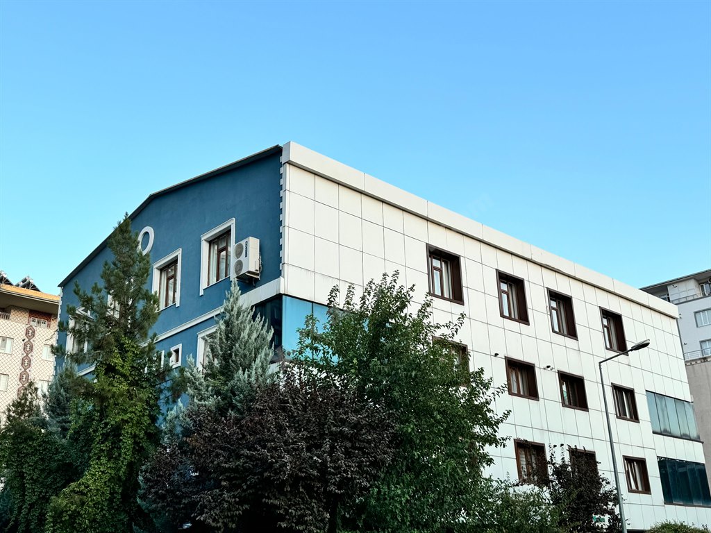 Batman Veysel Karani �lim K�lt�r ve E�itim Vakf�