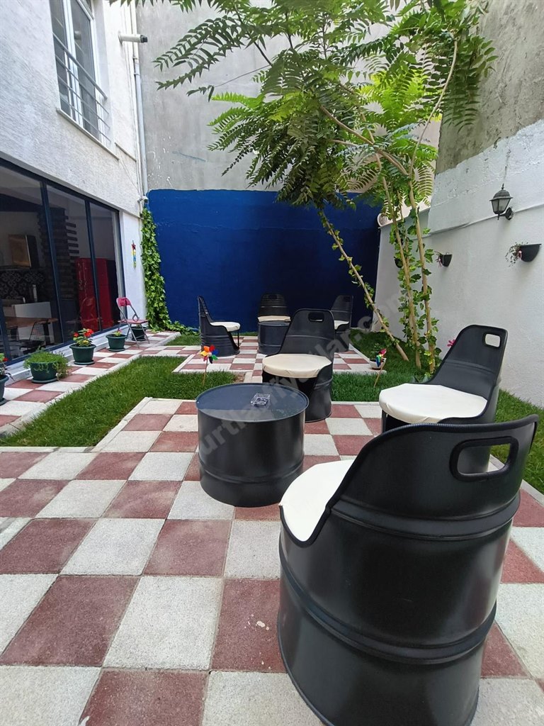 The Stone House K�z Apart