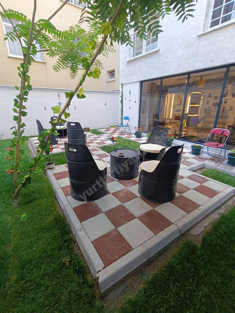 The Stone House K�z Apart