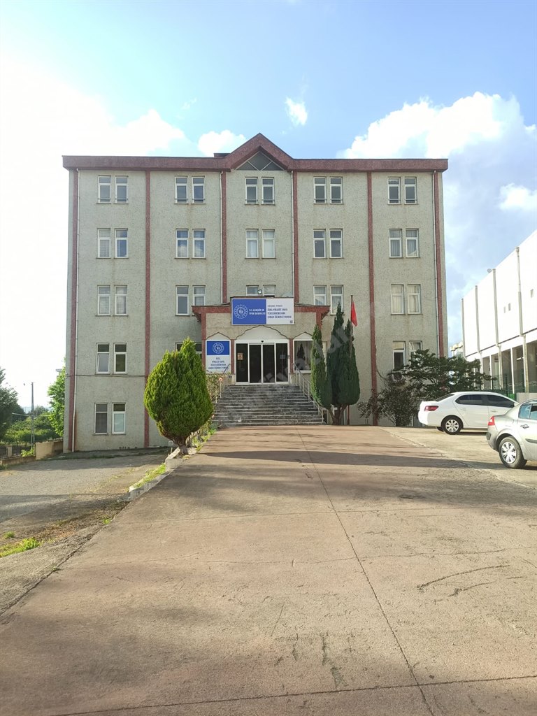 Piraziz Erkek ��renci Yurdu - Bina