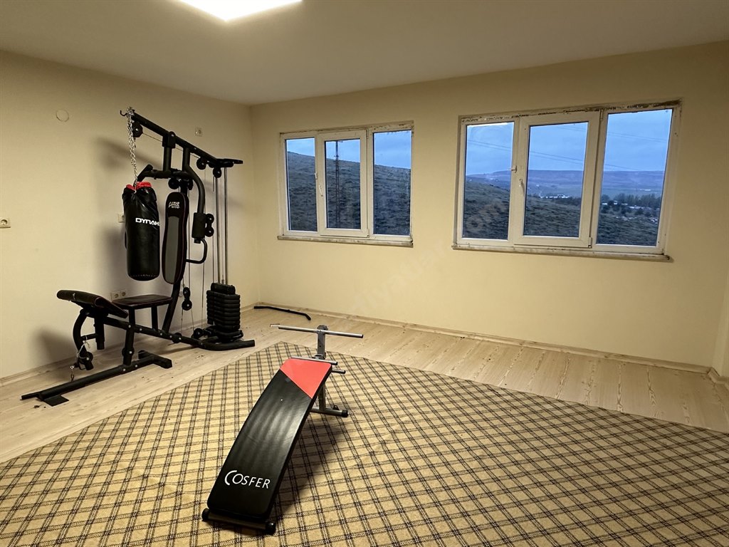 Muradiye Erkek ��renci Yurdu - Spor Salonu