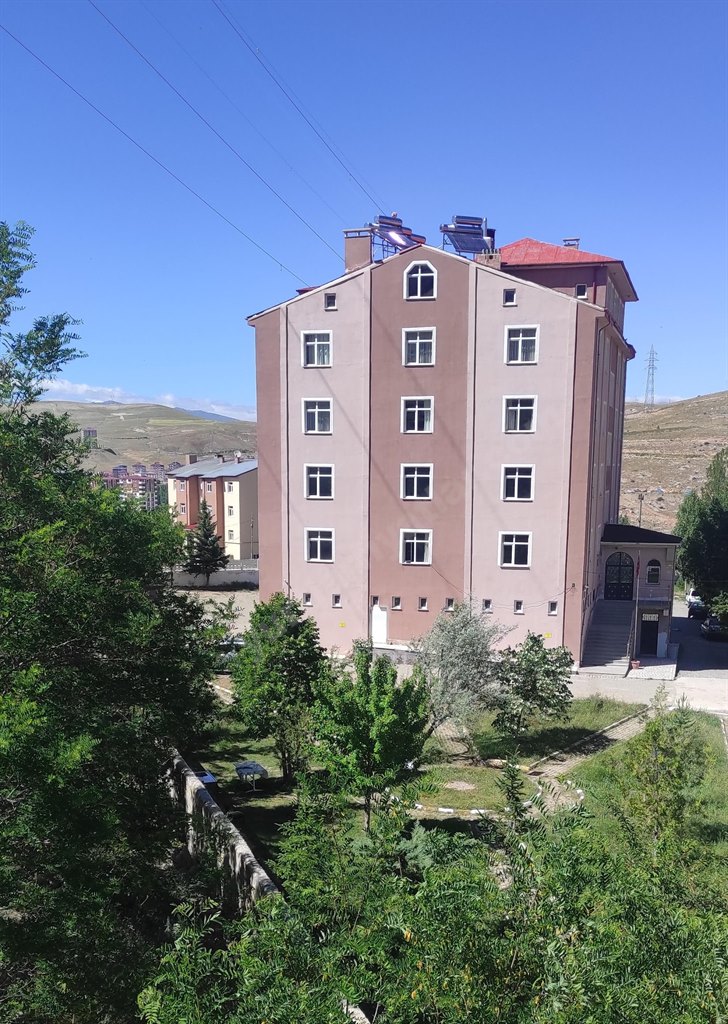 Muradiye Erkek ��renci Yurdu - Bina