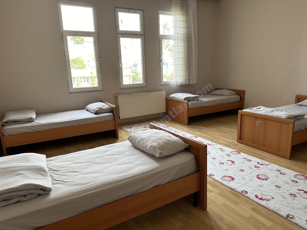 Nizamiye Erkek ��renci Yurdu - D�rt Ki�ilik Oda