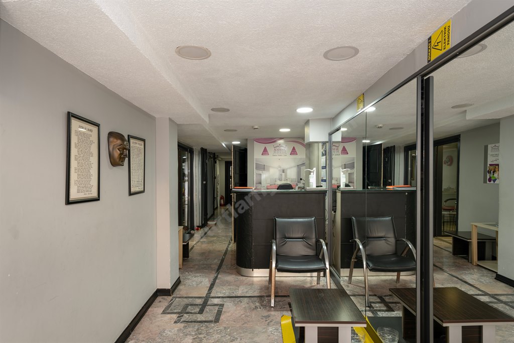 Academic House �nci K�z Yurdu (Kad�k�y)