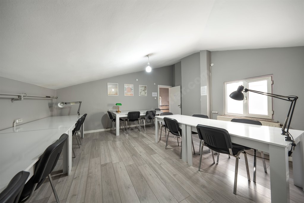 Academic House �nci K�z Yurdu (Kad�k�y)