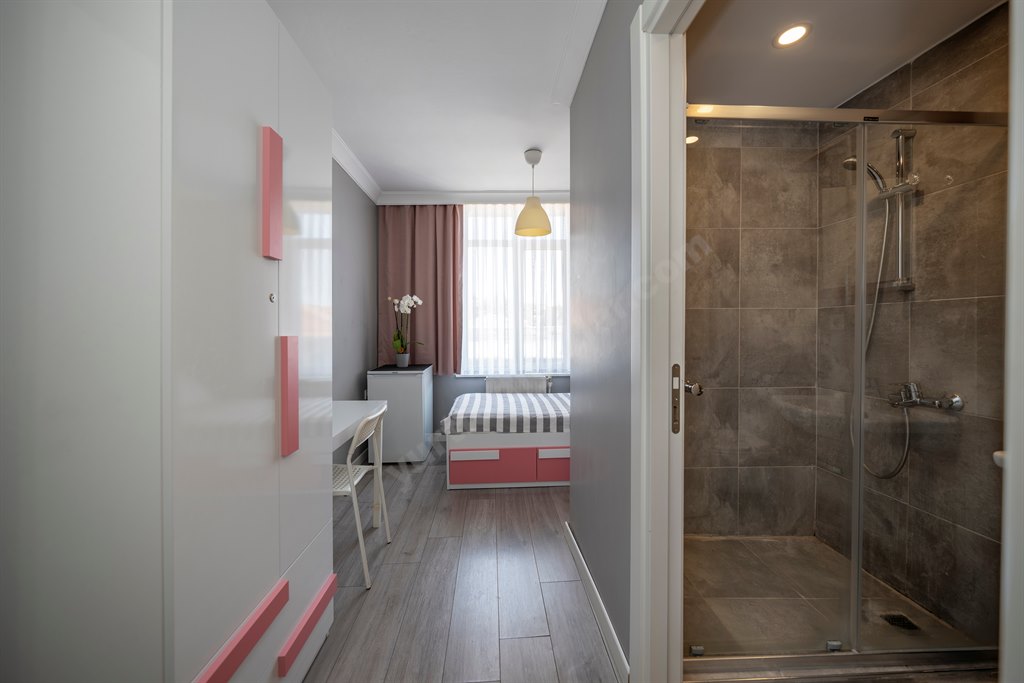 Academic House �nci K�z Yurdu (Kad�k�y)