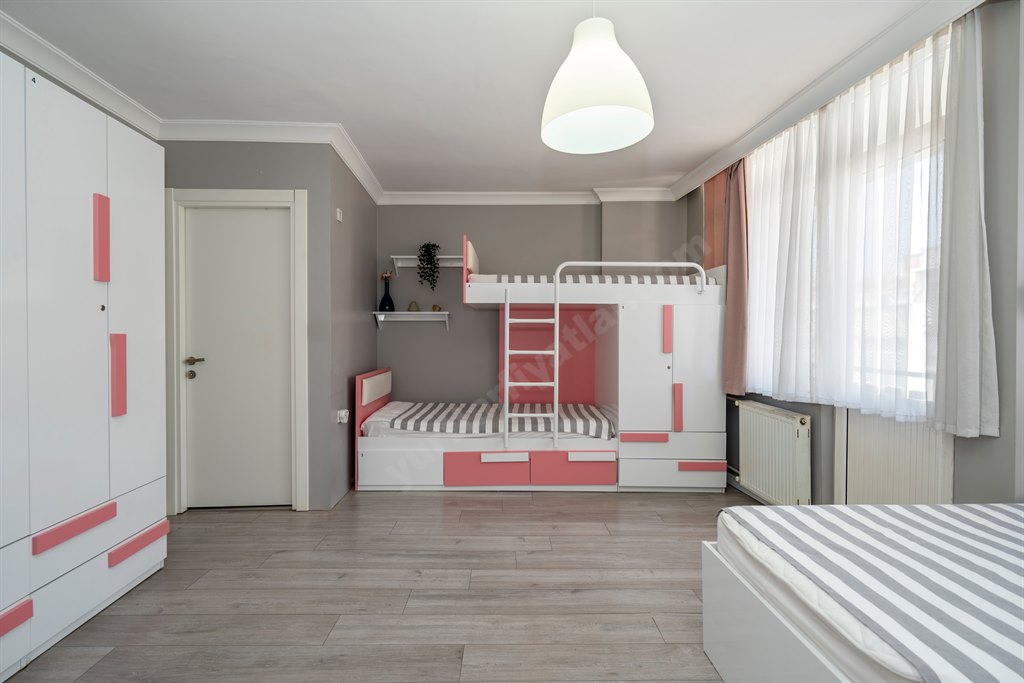 Academic House �nci K�z Yurdu (Kad�k�y)