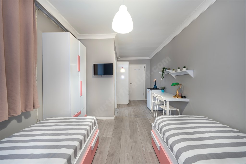 Academic House �nci K�z Yurdu (Kad�k�y)
