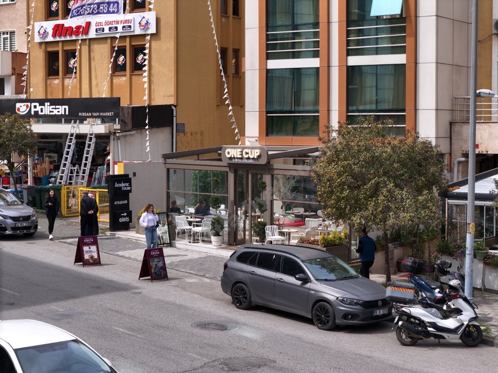 Academic House K�z ��renci Yurtlar� - Ku� Bak���
