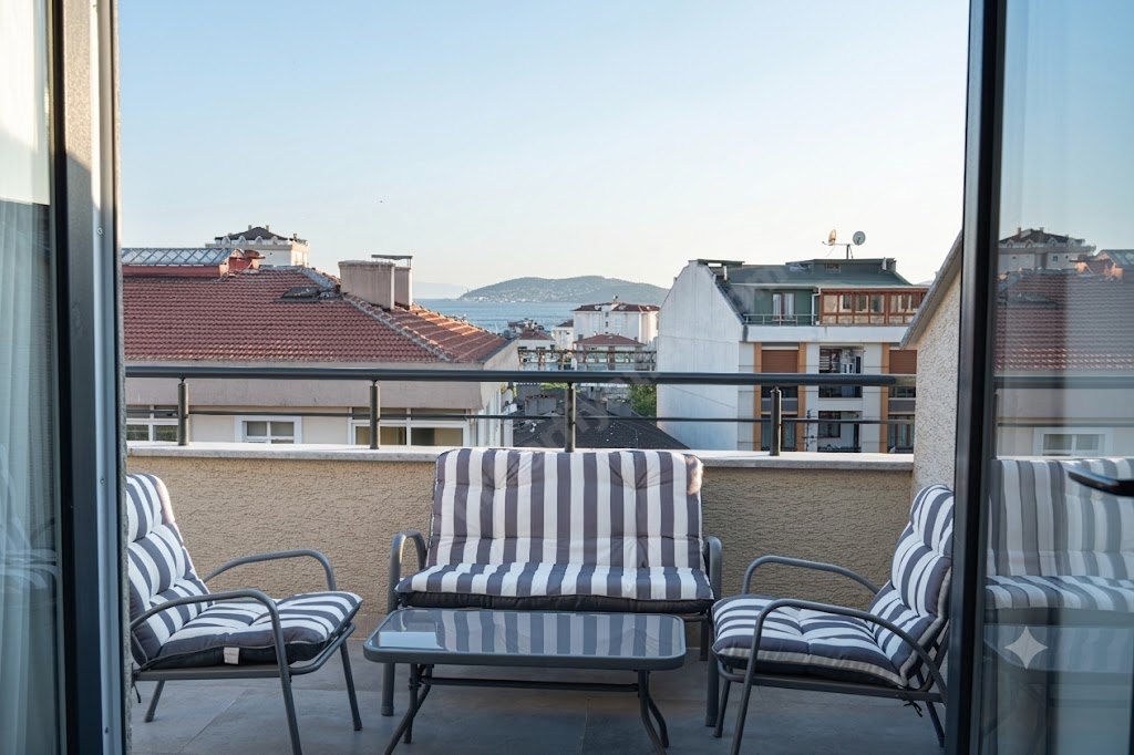 Academic House Maltepe �nci K�z ��renci Yurdu