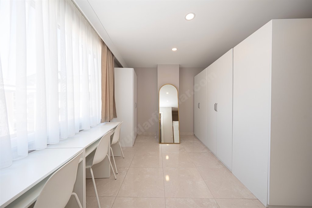 Academic House Maltepe �nci K�z ��renci Yurdu