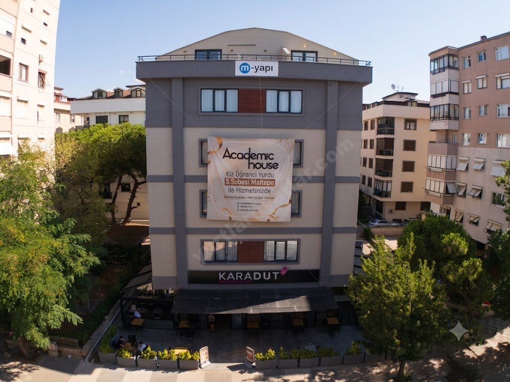 Academic House Maltepe �nci K�z ��renci Yurdu