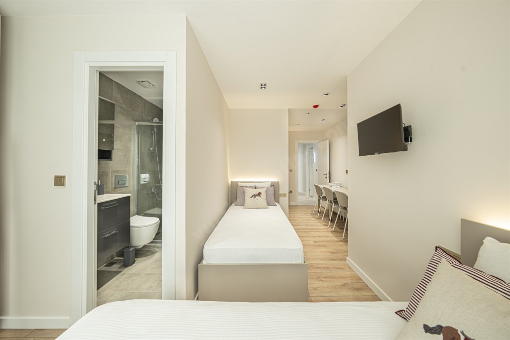 Academic House Ata�ehir �nci K�z ��renci Yurdu